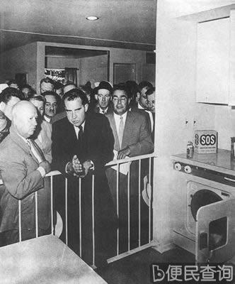 赫鲁晓夫和尼克松展开厨房辩论
