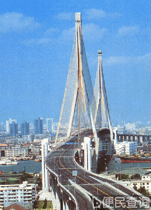 世界第一斜拉桥——杨浦大桥建成