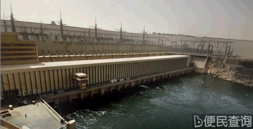 埃及阿斯旺水坝开工