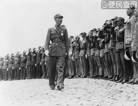 蒋介石开办庐山军官训练团
