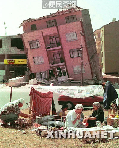 土耳其发生强烈地震 1.8万人丧生